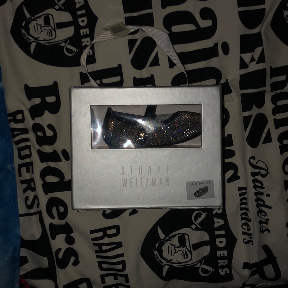 NEW STUART WEITZMAN BABY BALLET SIZE 4 TODDLERS
